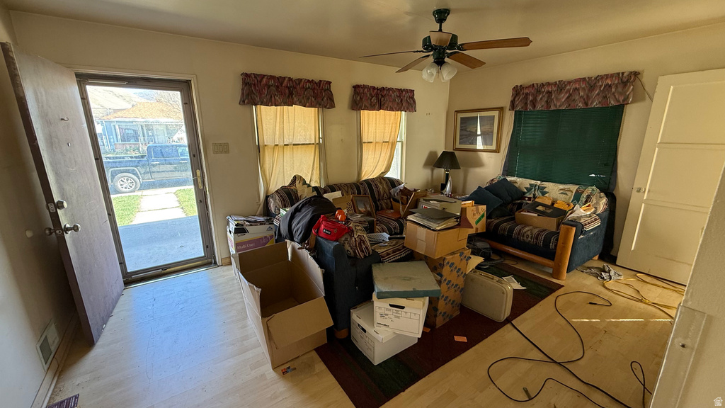 679 BROOKSIDE DR Springville, UT 84663