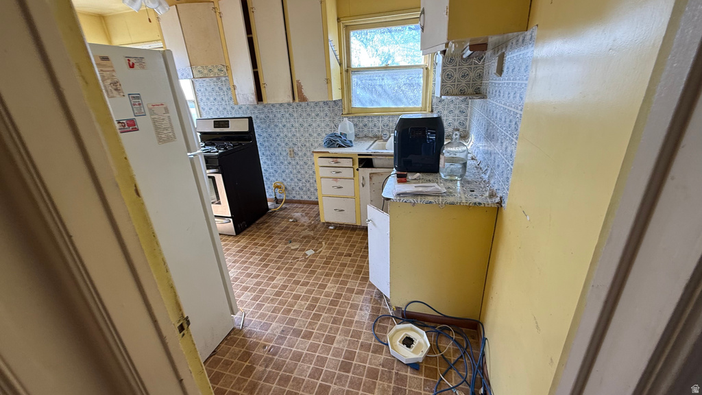 679 BROOKSIDE DR Springville, UT 84663