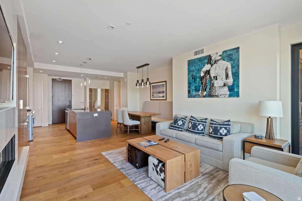 2431 W HIGH RD #414 Snyderville, UT 84098