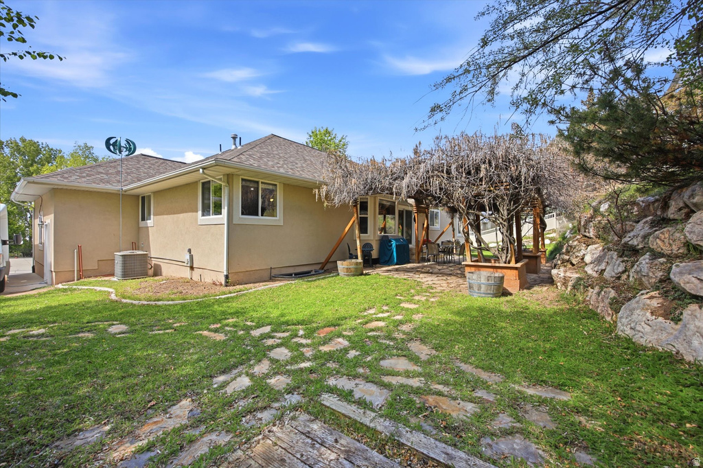 14 N FAIRWAY DR North Salt Lake, UT 84054