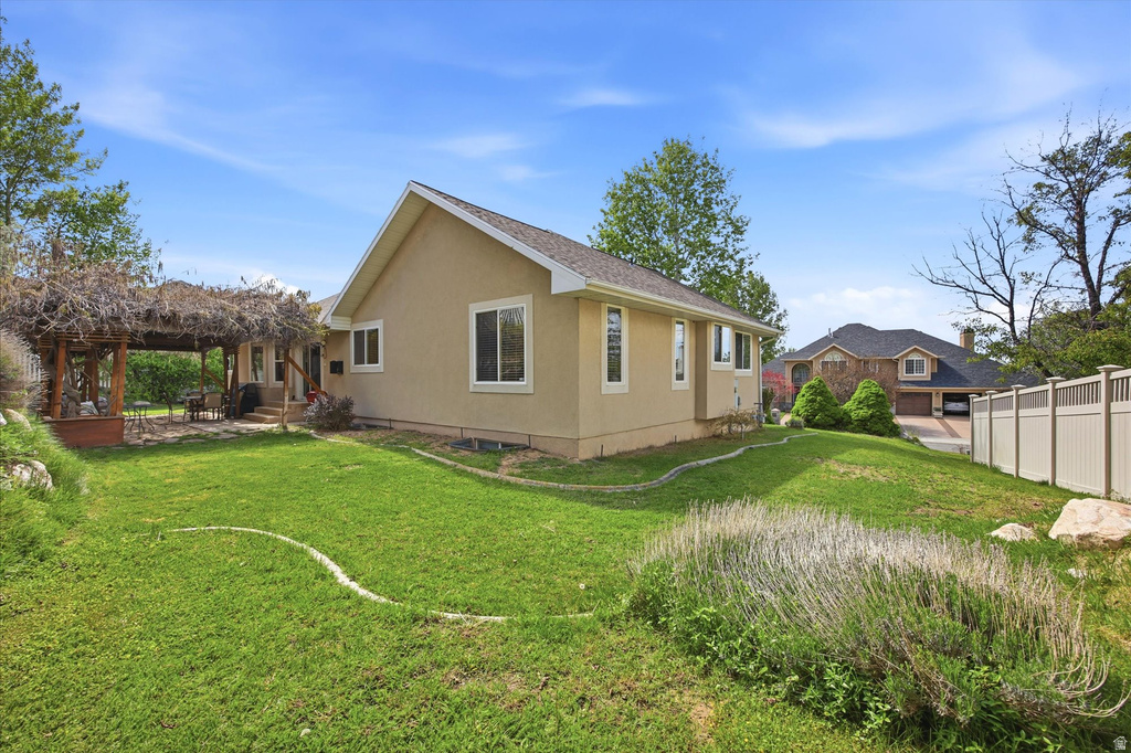 14 N FAIRWAY DR North Salt Lake, UT 84054