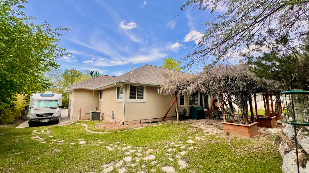 14 N FAIRWAY DR North Salt Lake, UT 84054