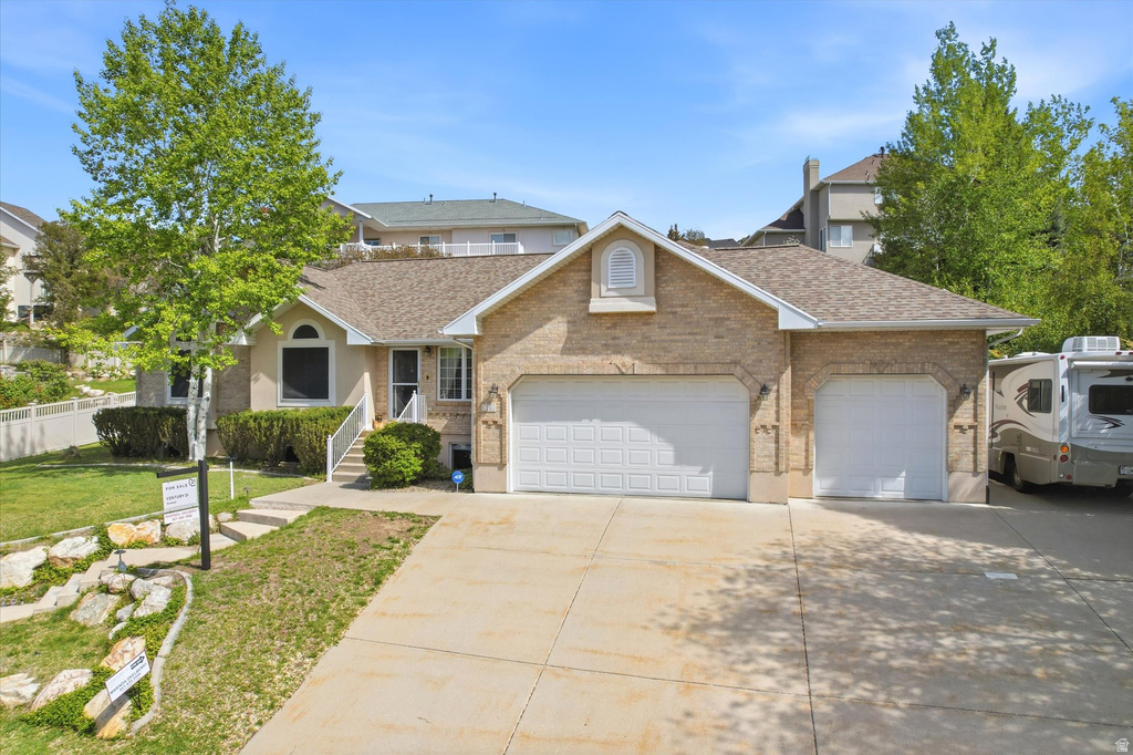 14 N FAIRWAY DR North Salt Lake, UT 84054