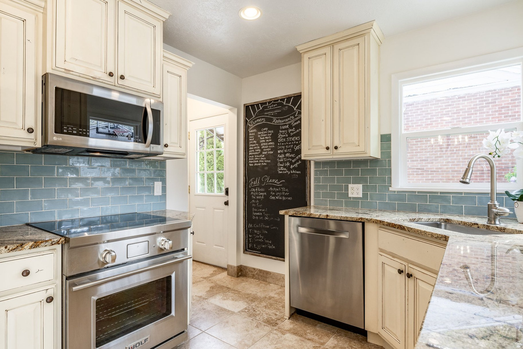 1751 LAKE ST Ogden, UT 84401