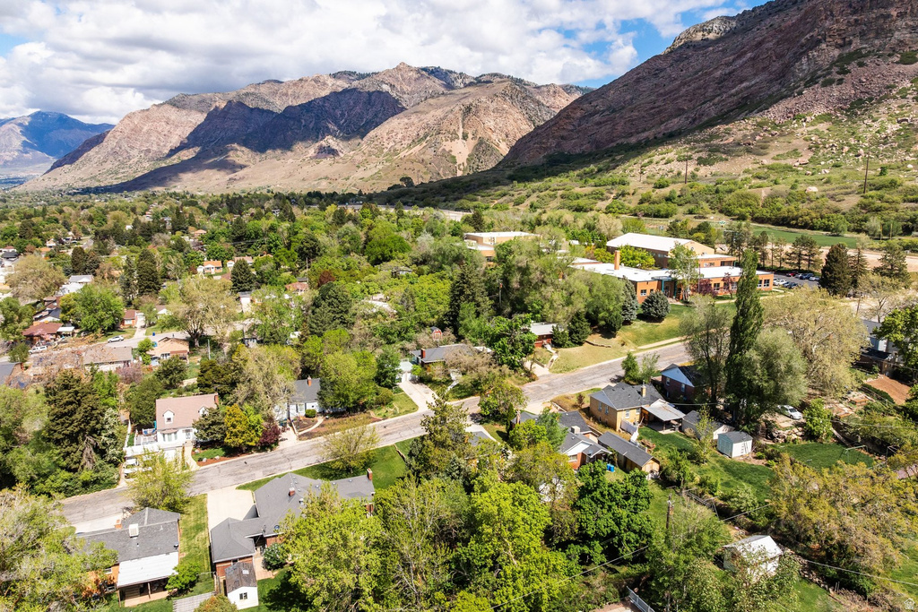 1751 LAKE ST Ogden, UT 84401