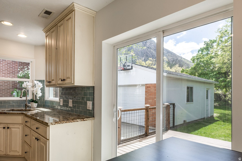 1751 LAKE ST Ogden, UT 84401