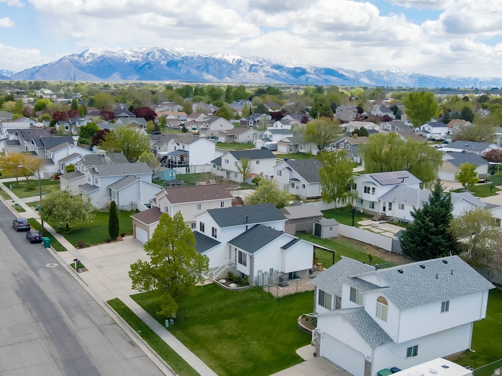 3815 W 5575 S Roy, UT 84067