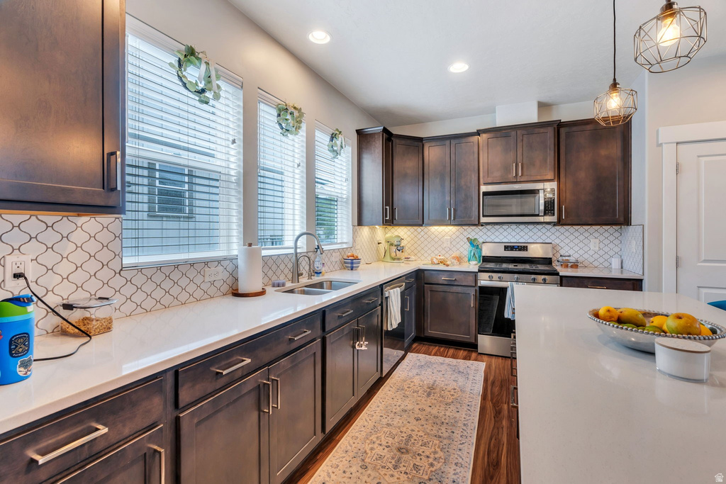 6437 W EARLY BIRD DR South Jordan, UT 84009