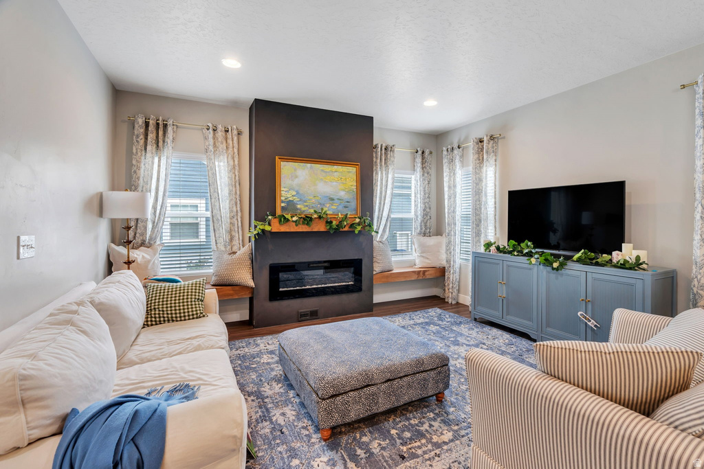 6437 W EARLY BIRD DR South Jordan, UT 84009