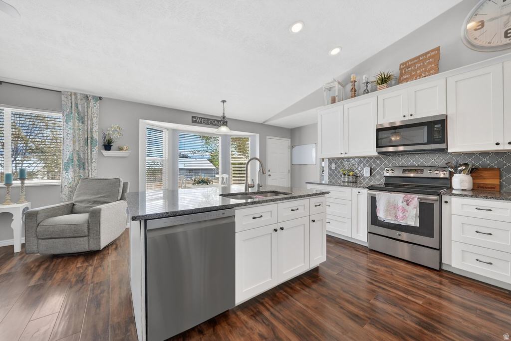 13951 S HAYSTACK PEAK CIR Riverton, UT 84096