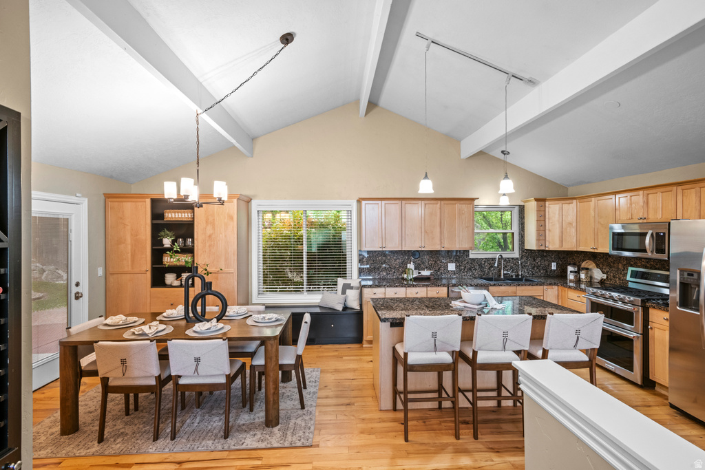 9722 S BUTTONWOOD CIR Sandy, UT 84092