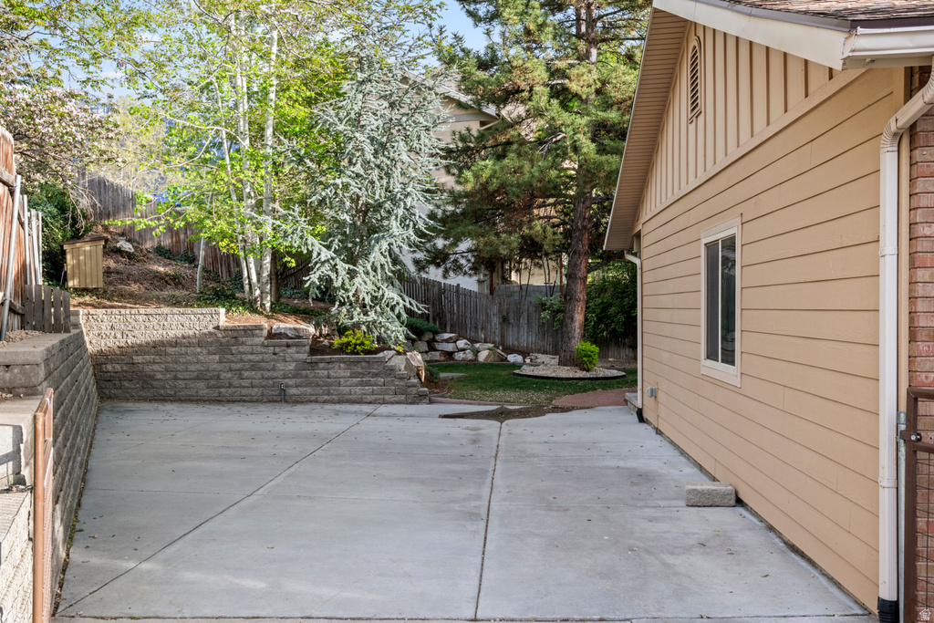 9722 S BUTTONWOOD CIR Sandy, UT 84092