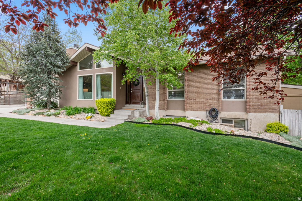 9722 S BUTTONWOOD CIR Sandy, UT 84092