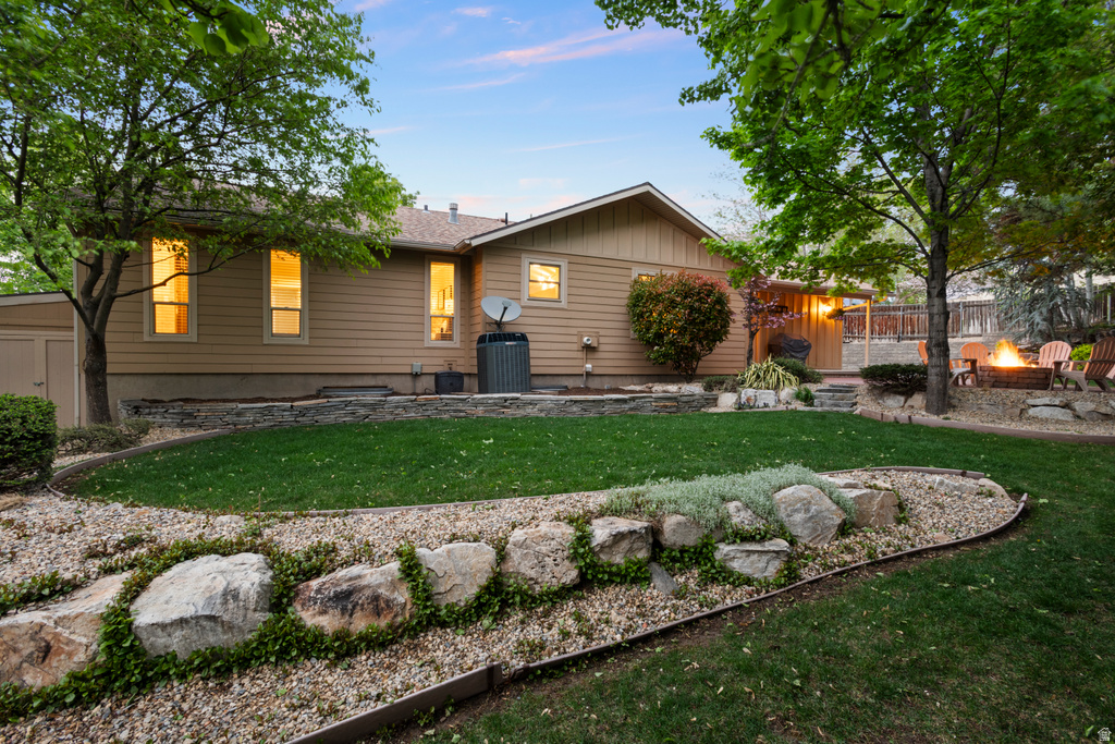 9722 S BUTTONWOOD CIR Sandy, UT 84092