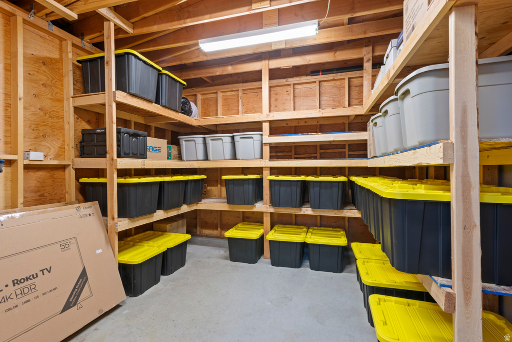 9722 S BUTTONWOOD CIR Sandy, UT 84092