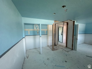 470 S WHITESIDES ST Layton, UT 84041