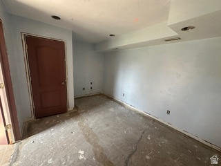 470 S WHITESIDES ST Layton, UT 84041