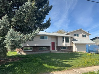 470 S WHITESIDES ST Layton, UT 84041