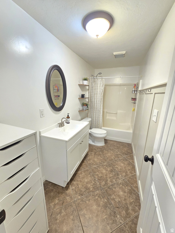 2026 E SADDLEBACK VIEW DR Enoch, UT 84721