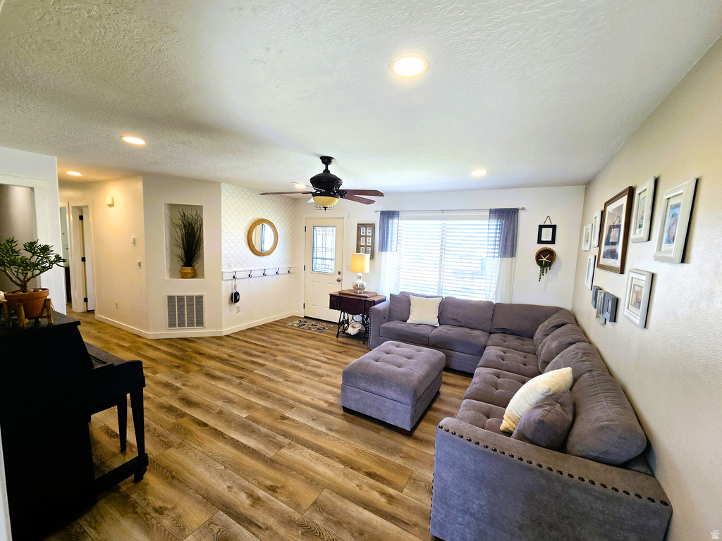 2026 E SADDLEBACK VIEW DR Enoch, UT 84721