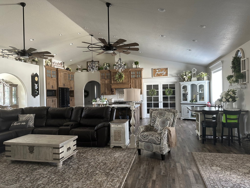 670 N HAYDON WAY Roosevelt, UT 84066