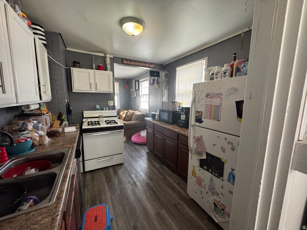 135 GRASSY DR East Carbon, UT 84520