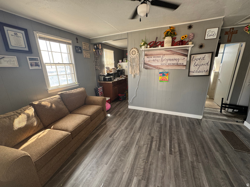 135 GRASSY DR East Carbon, UT 84520