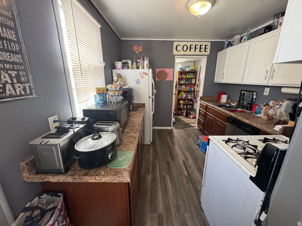 135 GRASSY DR East Carbon, UT 84520