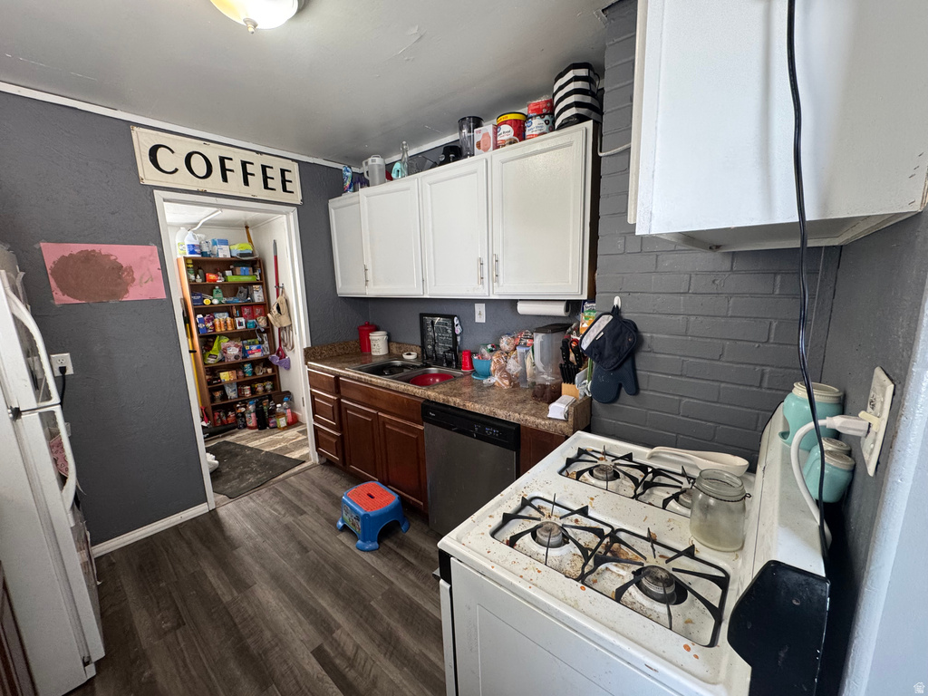 135 GRASSY DR East Carbon, UT 84520