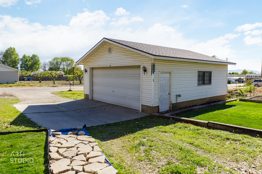 92 S MAIN Willard, UT 84340