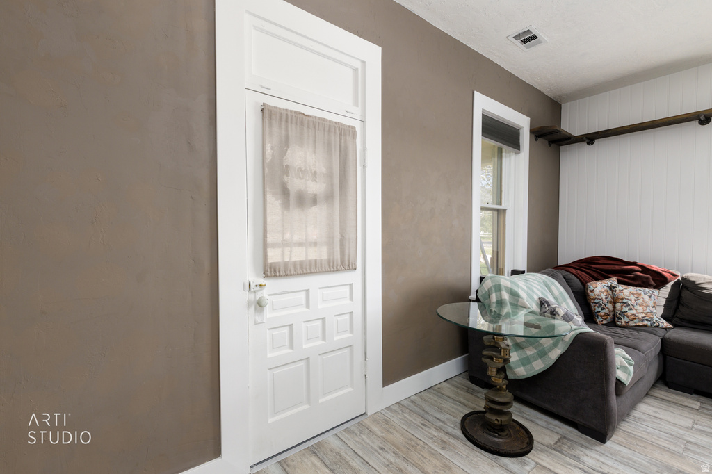 92 S MAIN Willard, UT 84340