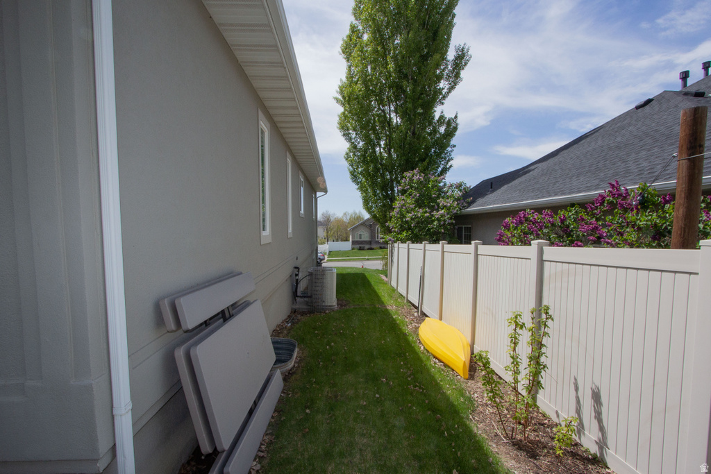 122 N HILLSIDE DR Smithfield, UT 84335