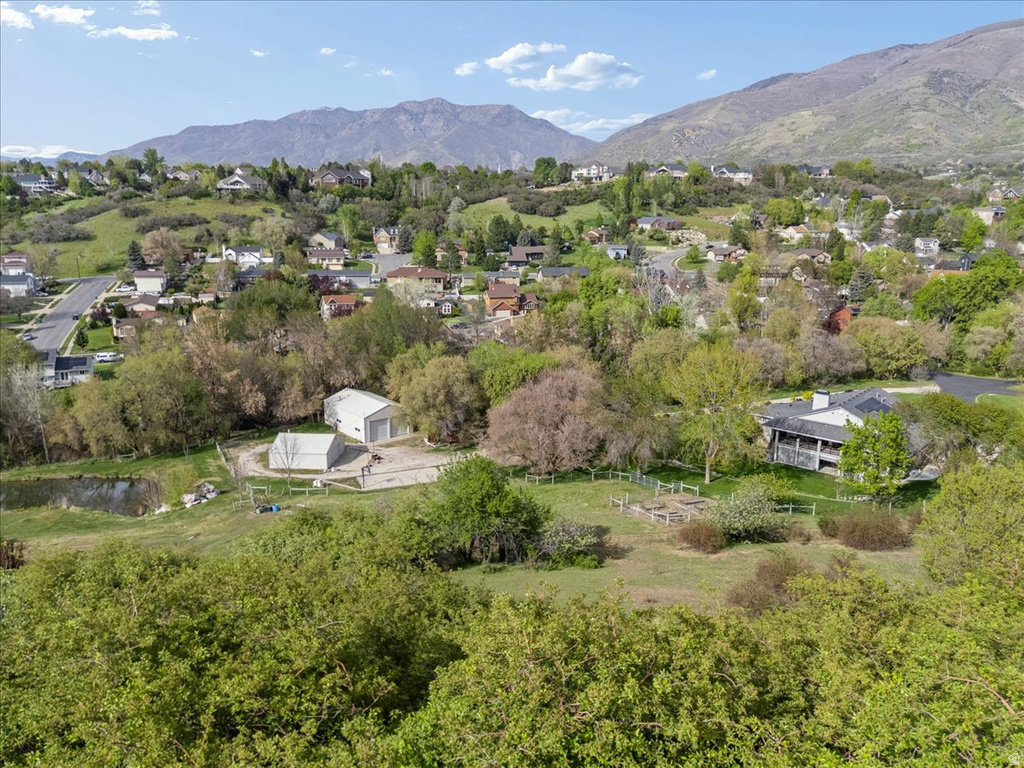 1701 E HILLSBORO DR Layton, UT 84040