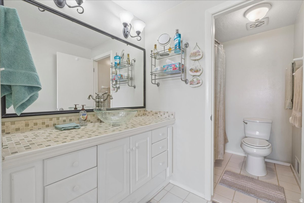 1701 E HILLSBORO DR Layton, UT 84040