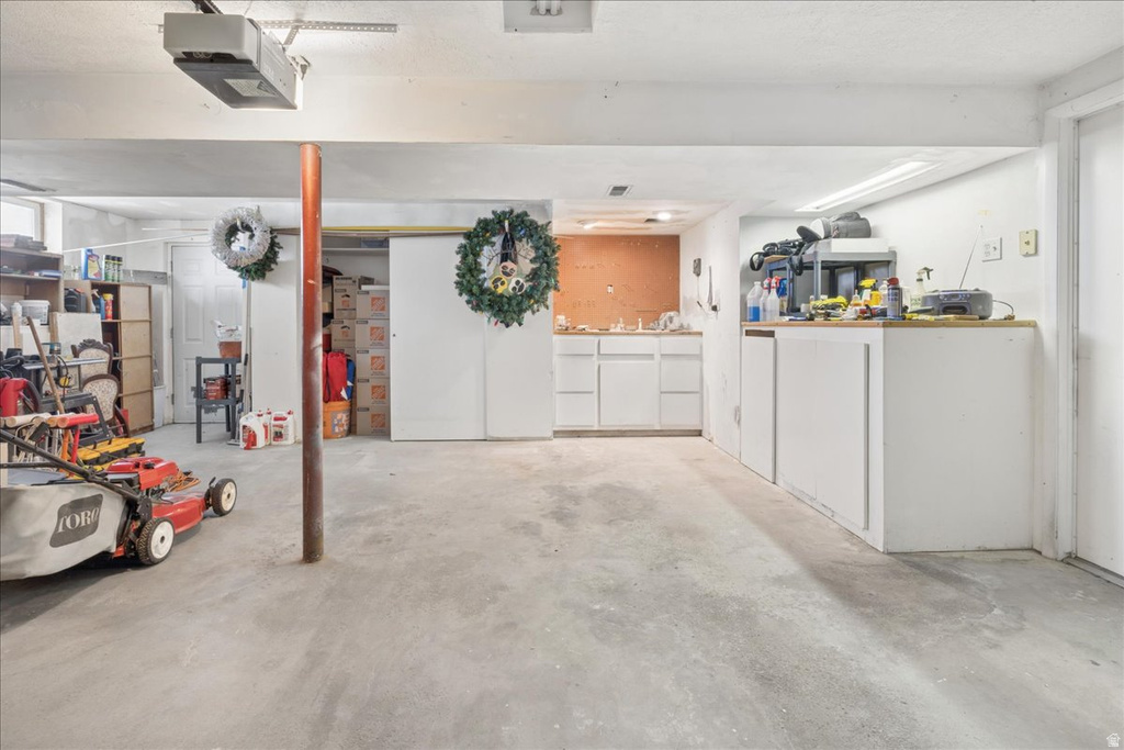 1701 E HILLSBORO DR Layton, UT 84040