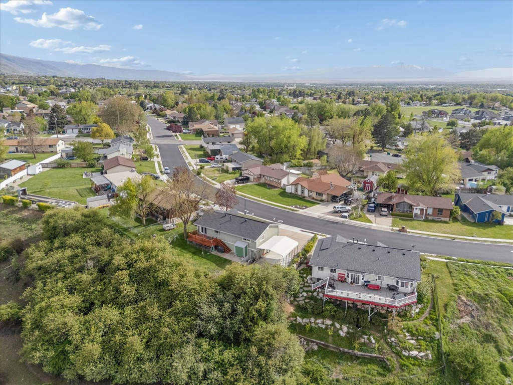 1701 E HILLSBORO DR Layton, UT 84040