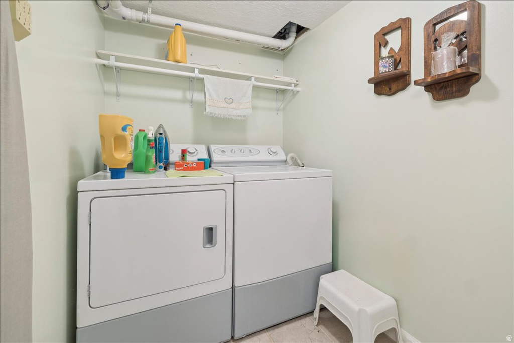 1701 E HILLSBORO DR Layton, UT 84040