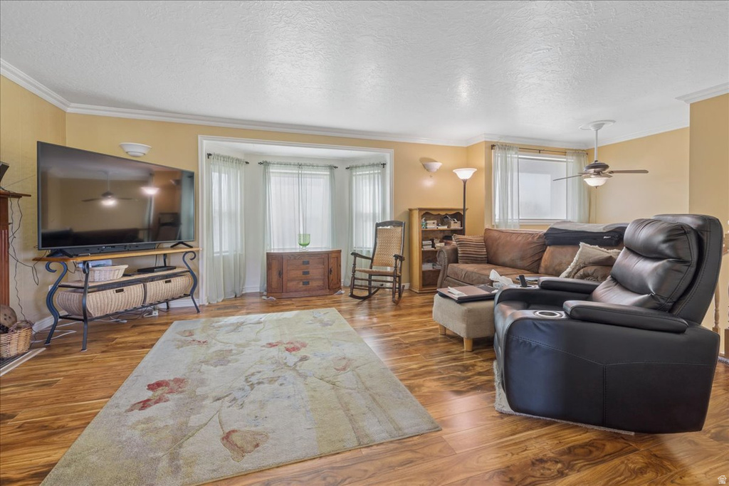 1701 E HILLSBORO DR Layton, UT 84040