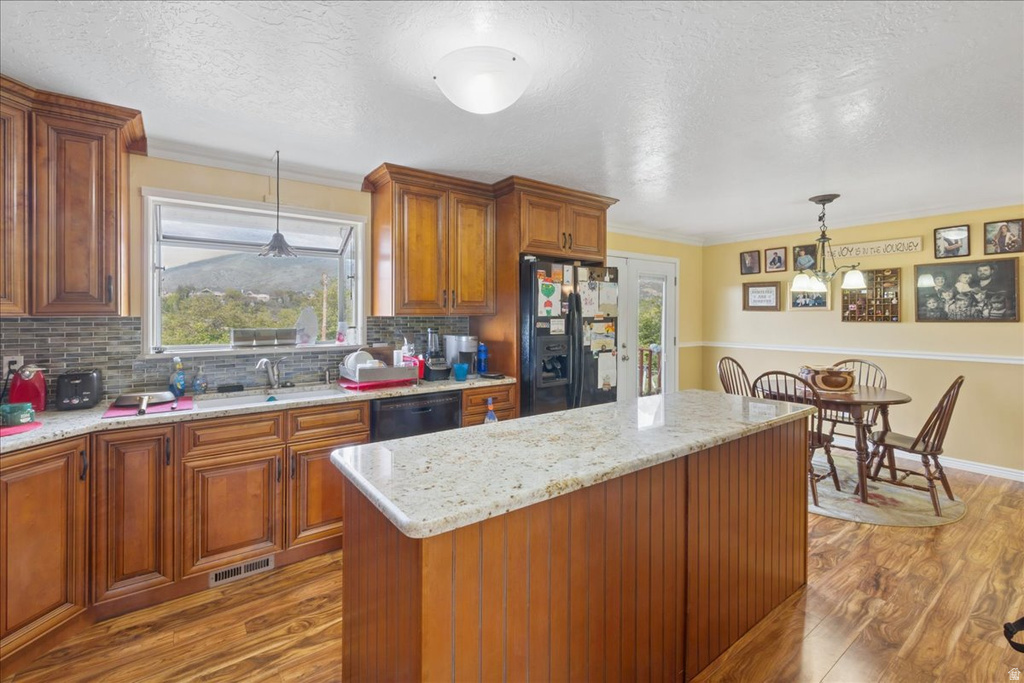 1701 E HILLSBORO DR Layton, UT 84040