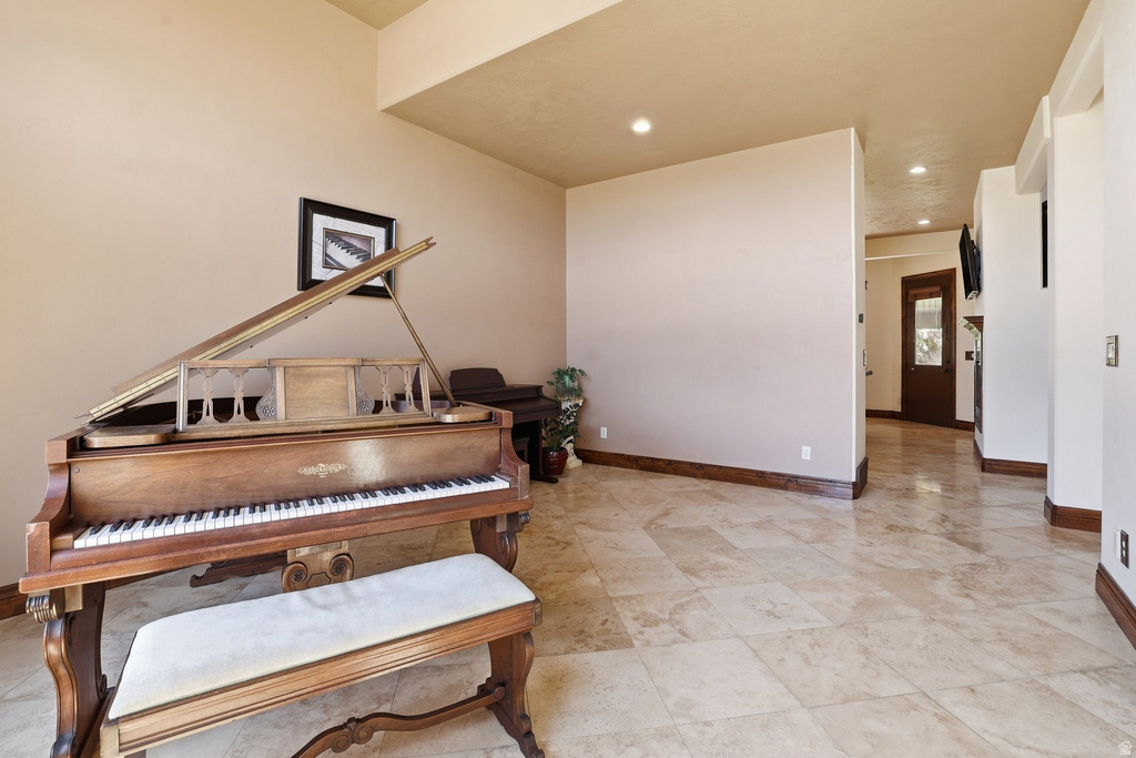 486 E 100 N Tremonton, UT 84337