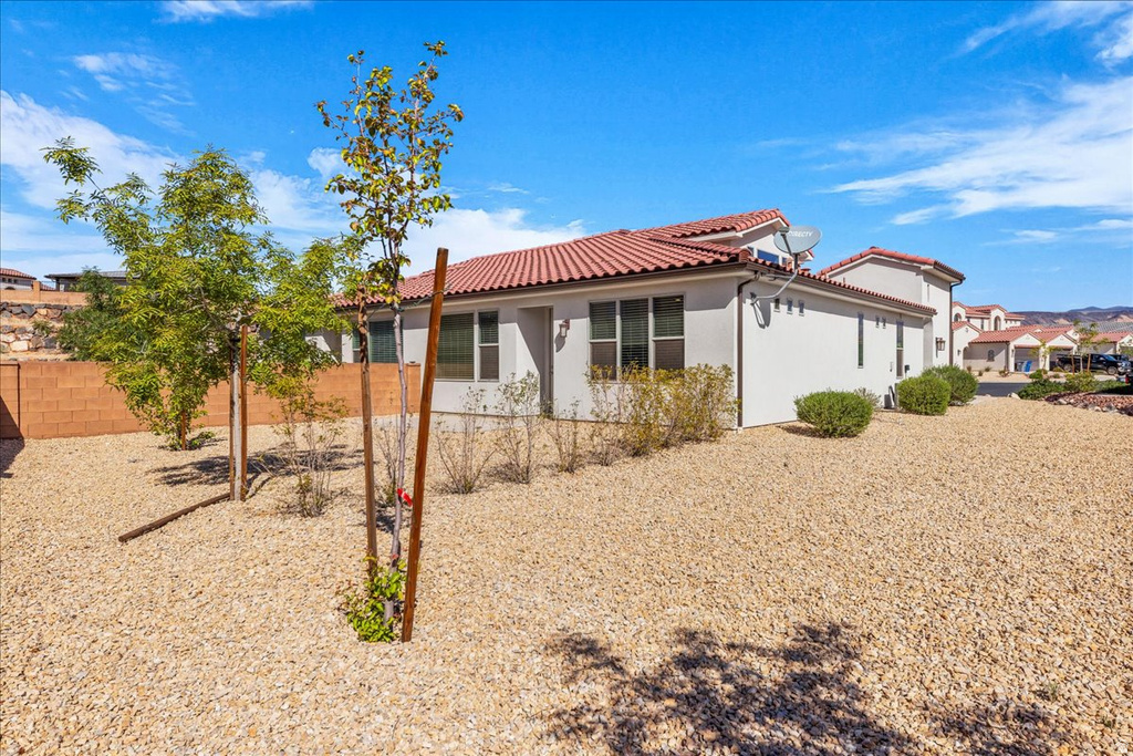 794 N VIA MODELO CIR Washington, UT 84780