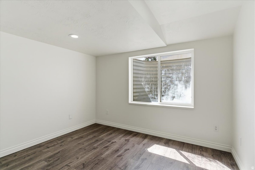 915 N 620 E Tooele, UT 84074