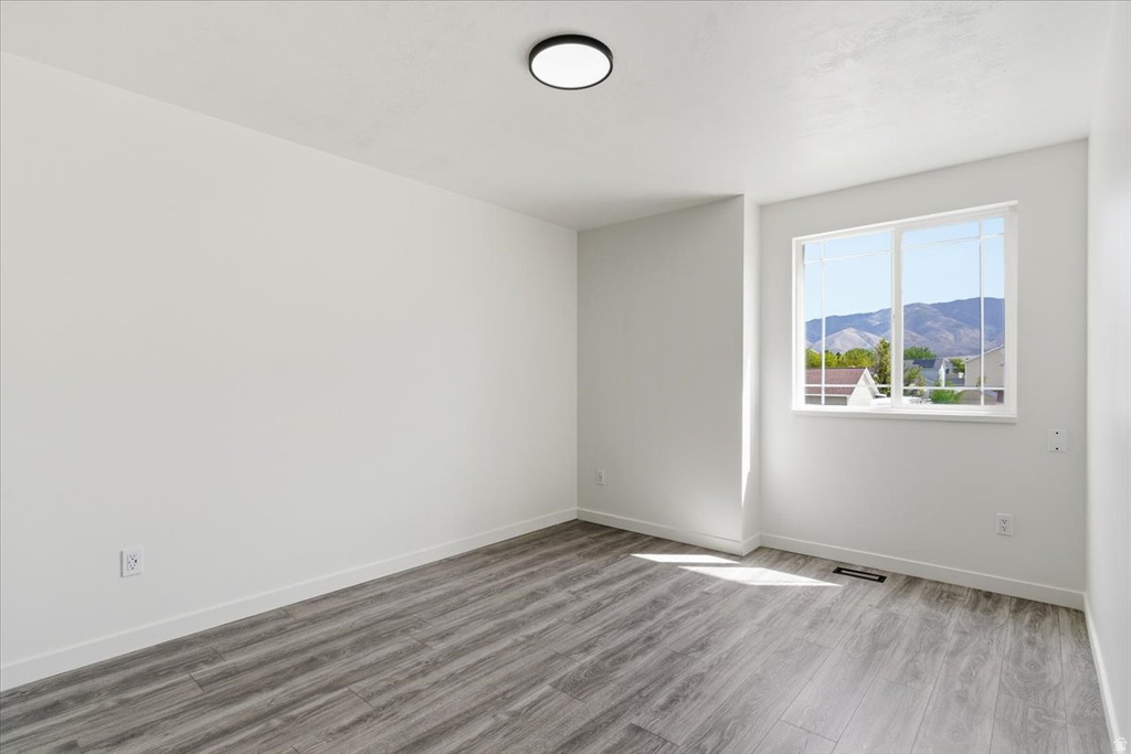 915 N 620 E Tooele, UT 84074