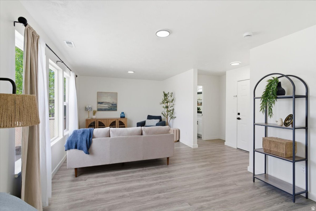 915 N 620 E Tooele, UT 84074