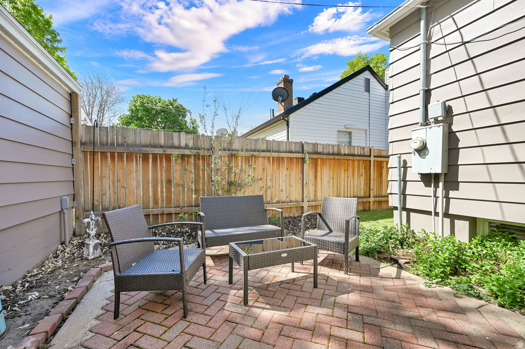 2352 S POLK AVE Ogden, UT 84401