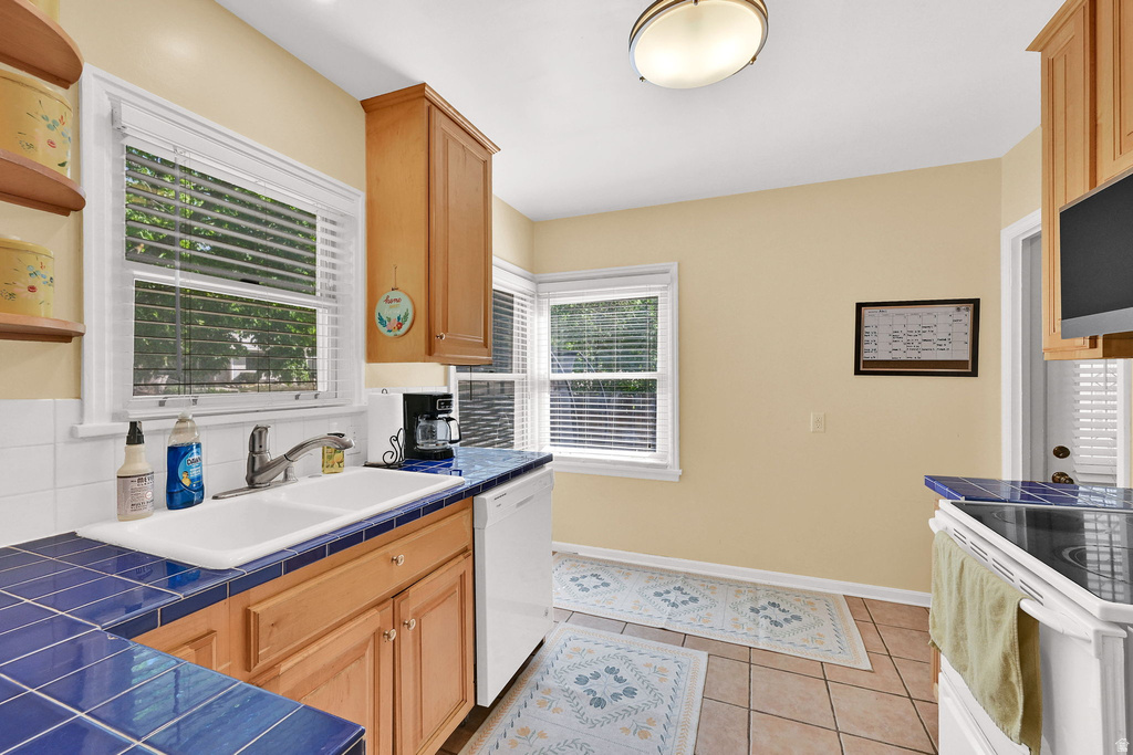 2352 S POLK AVE Ogden, UT 84401