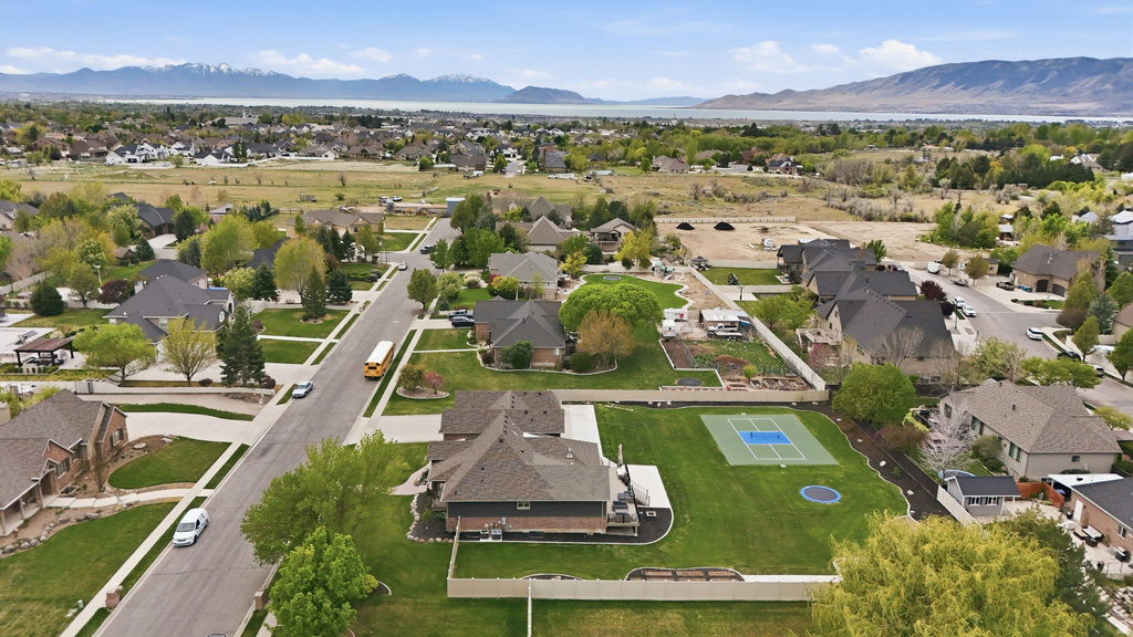 10215 N 6960 W Highland, UT 84003
