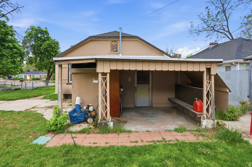 1504 E LAKE ST Ogden, UT 84401