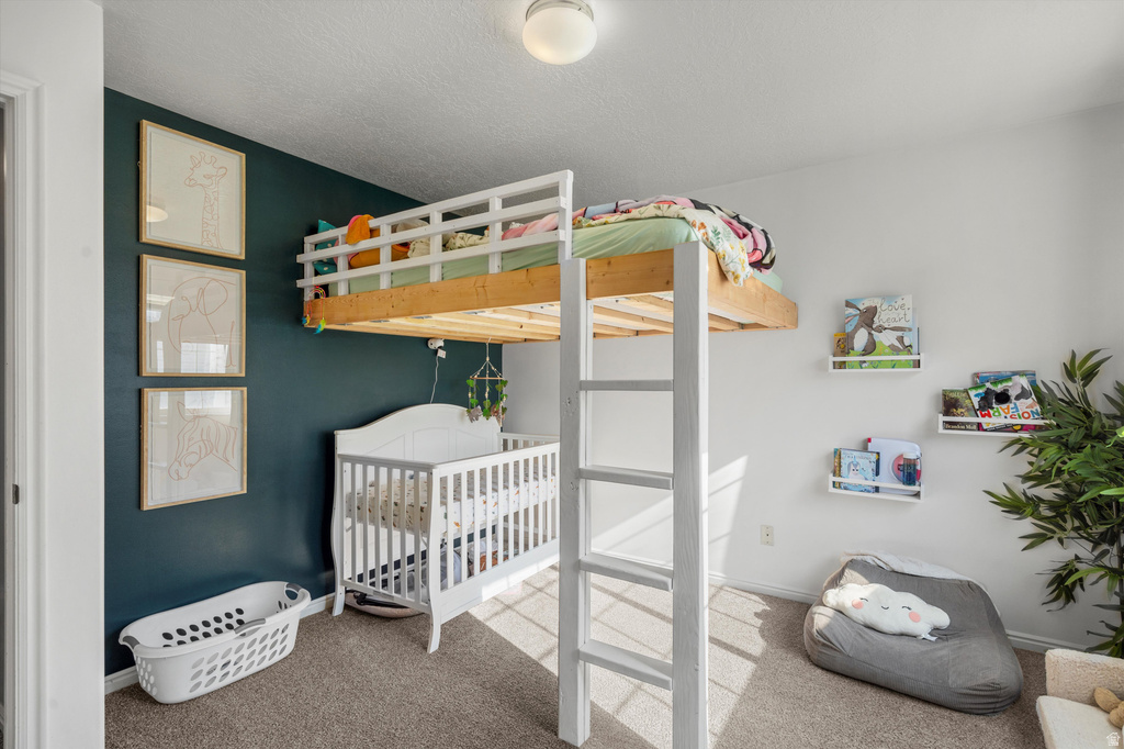 1027 E SARA LN Ogden, UT 84404