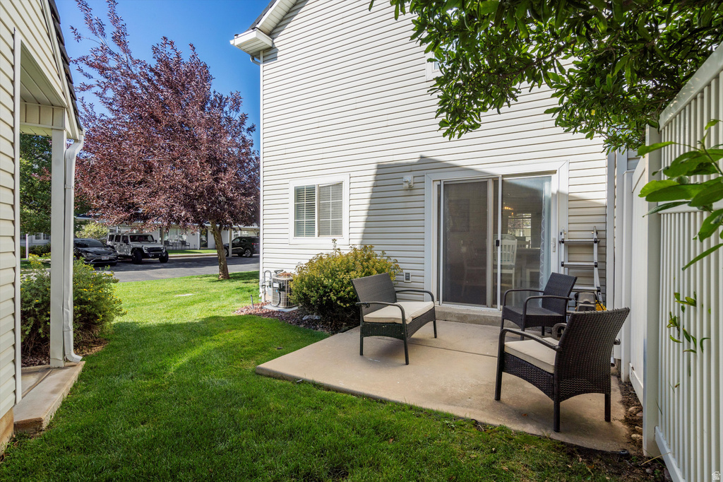 1027 E SARA LN Ogden, UT 84404
